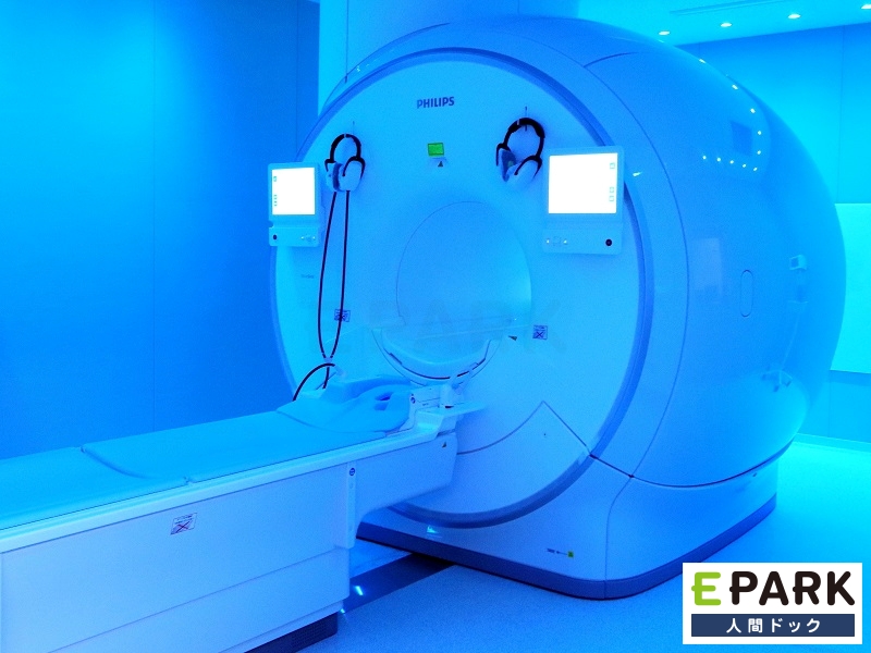 MRI検査室では照明をお好みの色に変えたり、映像を投影することができます。