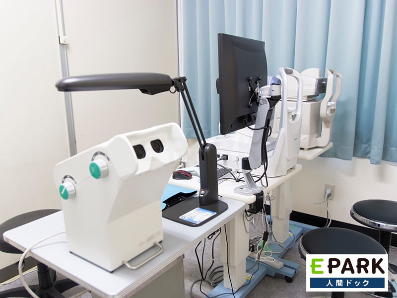 視力検査装置・眼底検査装置・眼圧測定装置です。