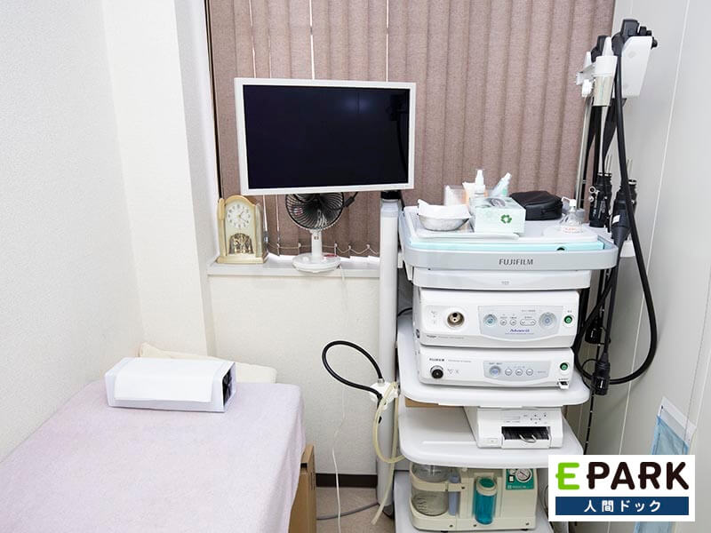 受診者の負担軽減に配慮しながら、胃カメラ検査は経口式もしくは経鼻式で行います。