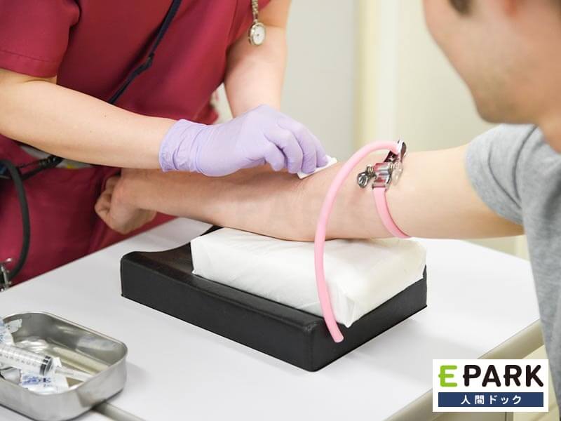 血液検査は、がんリスクを評価する腫瘍マーカー検査も含みます。